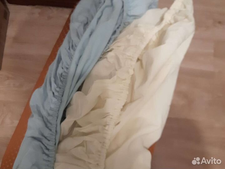 Простыни натяжные на резинке, 2 штуки. 120х60см