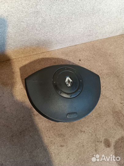 Подушка безопасности в руль Renault Megan 2