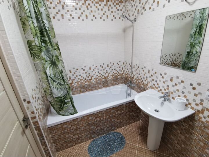 1-к. квартира, 42 м², 2/5 эт.