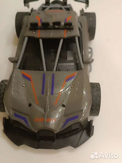 Машинка на радиоуправлении