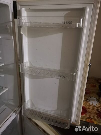 Полки и ящики для холодильника shivaki