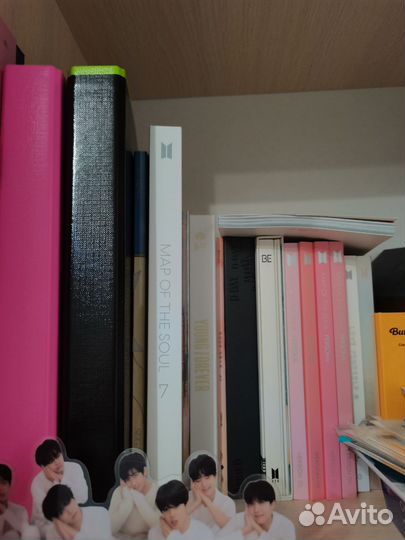 Альбомы и стафф BTS