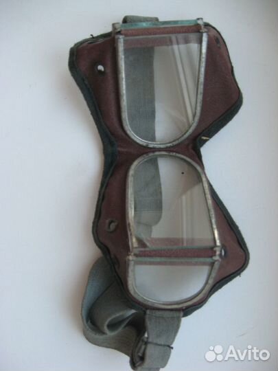 Прошл. век очки защитные применялись для мотоцикла