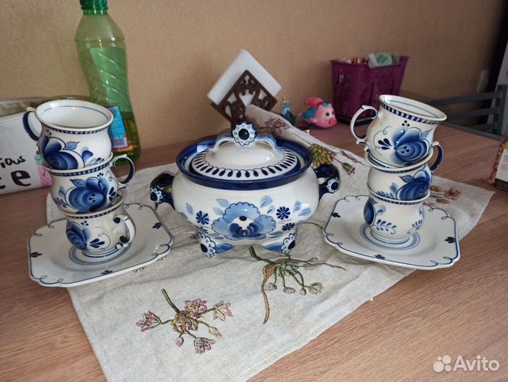 Фарфоровая посуда гжель