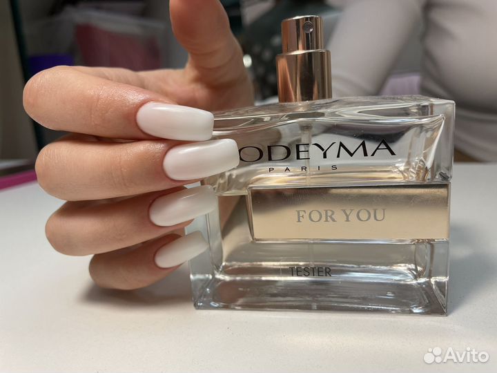 Маникюр, наращивание ногтей