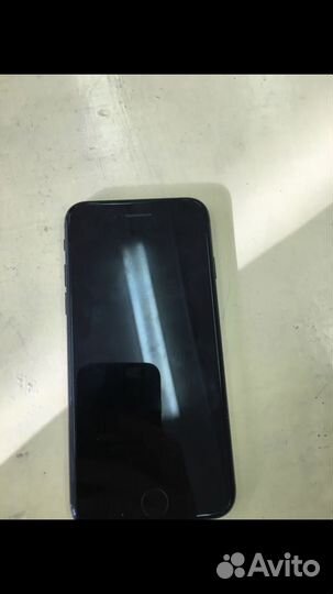 iPhone 7, 32 ГБ