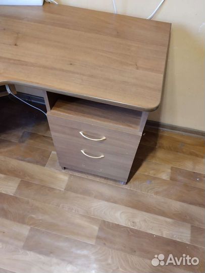 Письменный - компьютерный стол бу