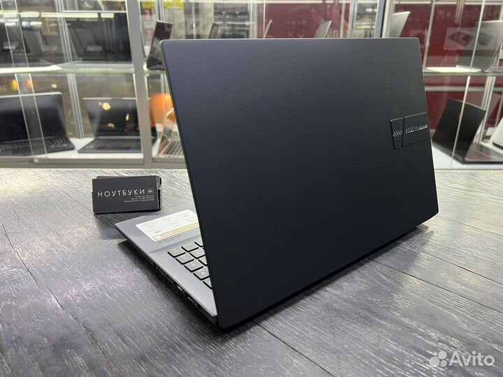 Новый ультрабук Asus VivoBook 15 r7/16/512/3050