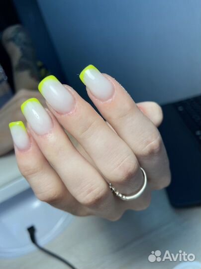 Маникюр, педикюр