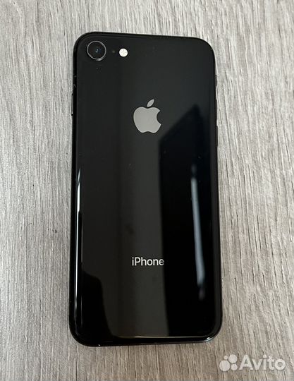 iPhone 8, 64 ГБ