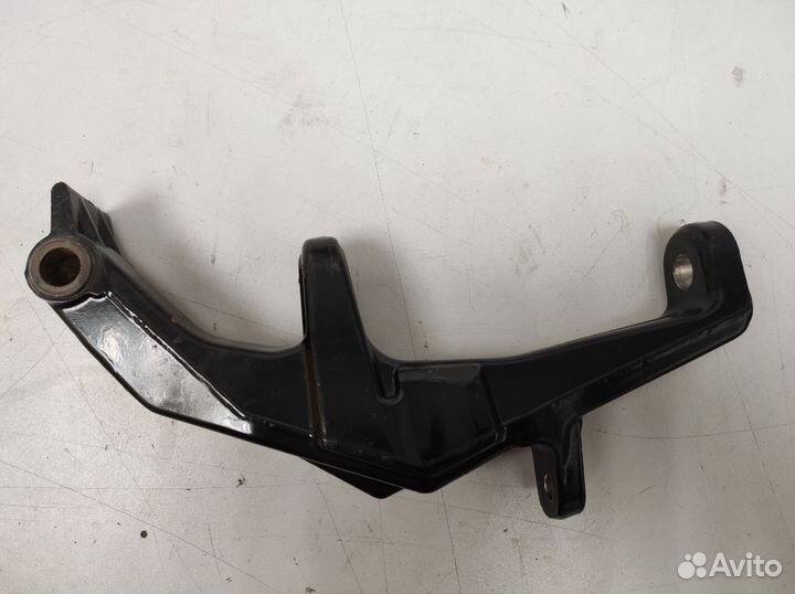 Кулак поворотный правый для Ski-Doo Freeride 2022