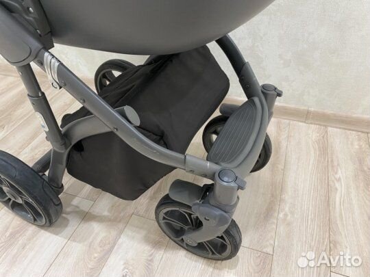 Детская коляска Roan Bass Soft Le 2 в 1 экокожа