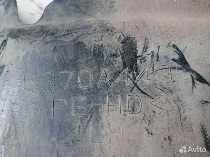 Подкрылок задний левый Mitsubishi Lanser 10