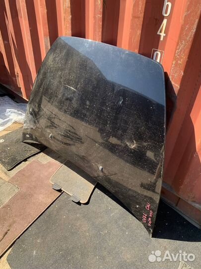 Капот Volvo v50 s40 c30 дефект