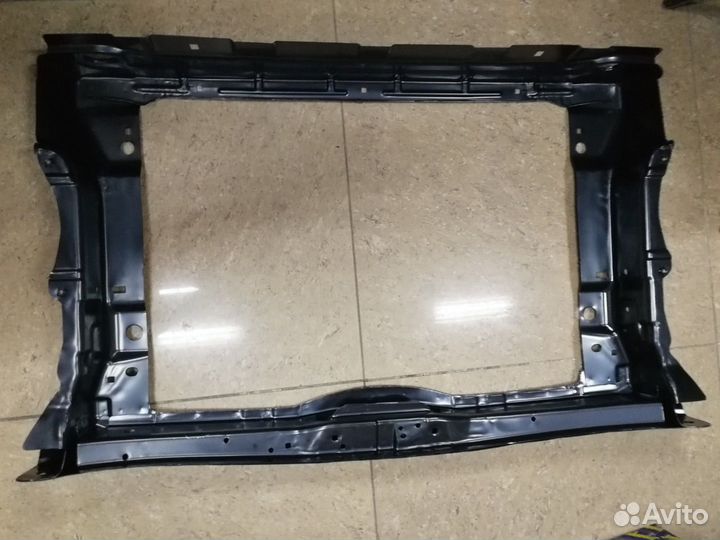 Панель передняя рама (телевизор) Skoda Octavia