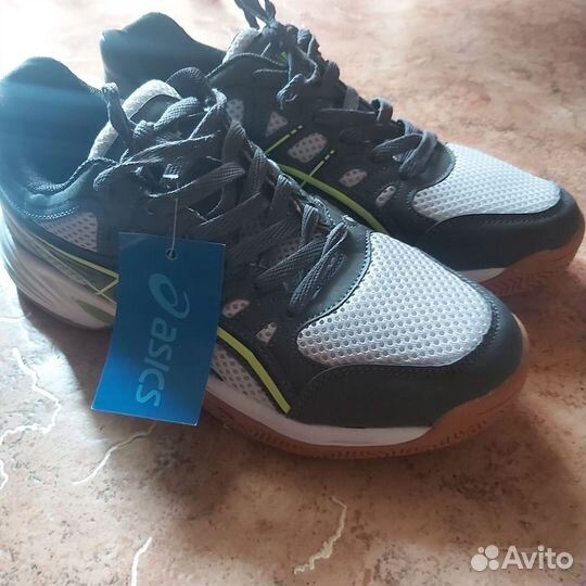 Кроссовки asics