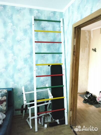 Шведская стенка с турником и брусьями