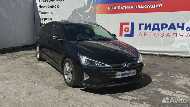 Ступица задняя левая Hyundai Elantra (AD) 52730-F2