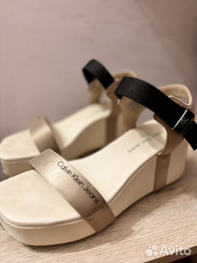 Босоножки Calvin clein 37