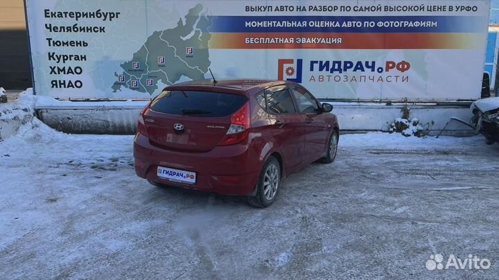 Ограничитель двери передней Hyundai Solaris