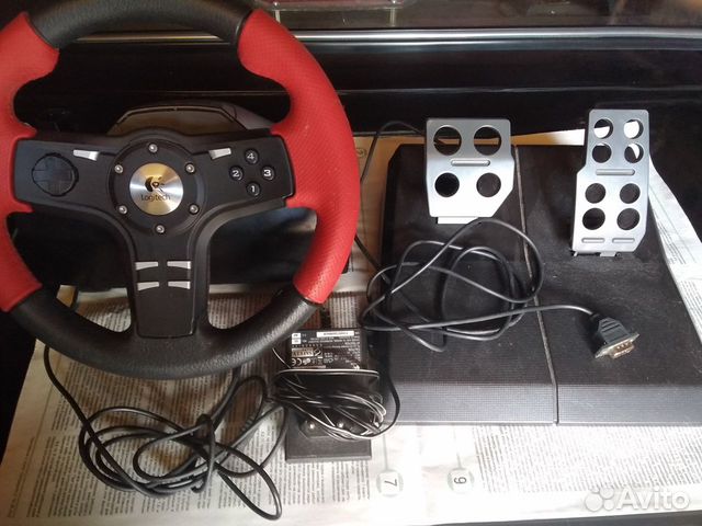 Игровой руль с педалями (приставка для компьютера)