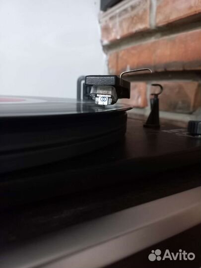 Проигрыватель винила