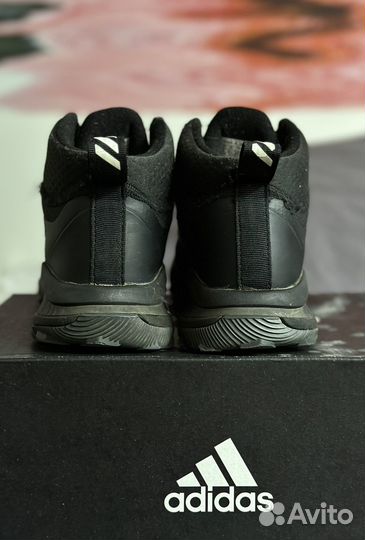 Ботинки adidas
