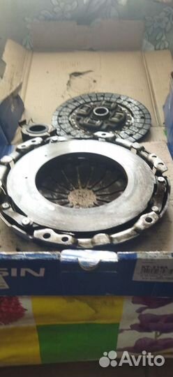 Корзина, и диск Toyota auris 2008