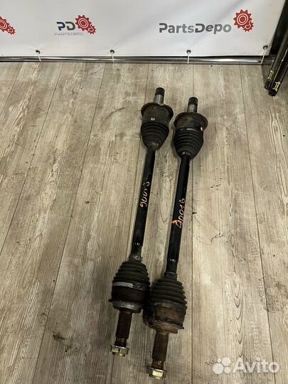 Привод задний лев прав Mercedes Vito/Viano W639