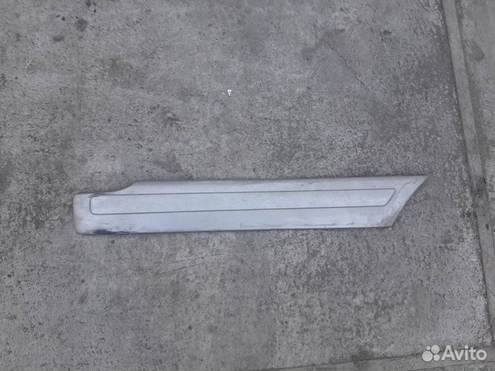 Молдинг заднего правого крыла TLC 105