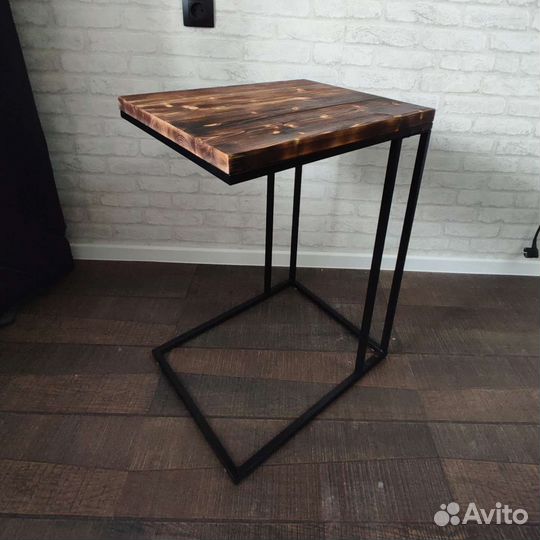 Приставной столик loft