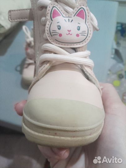 Ботинки для девочки