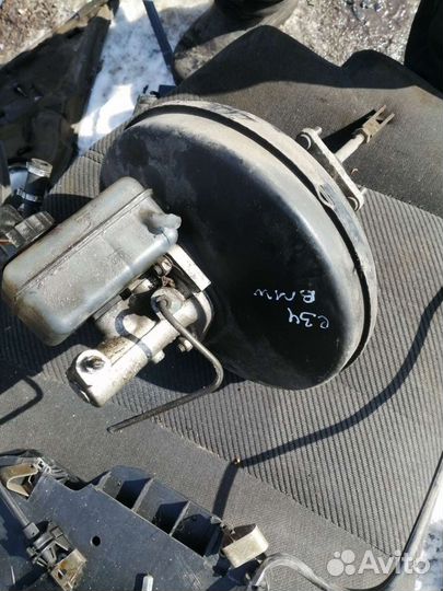 Вакуумный усилитель тормозов на BMW e34