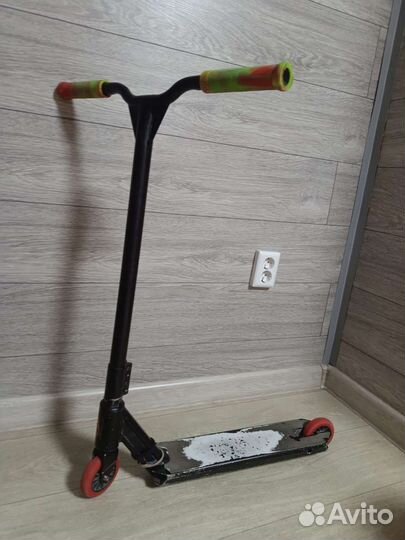 Трюковой самокат