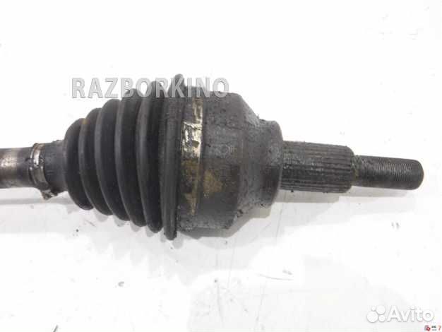 Привод передний правый 04668920AA