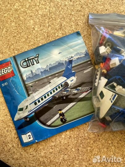 Lego City самолет