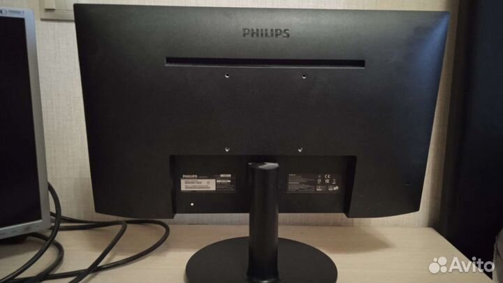 Монитор Philips