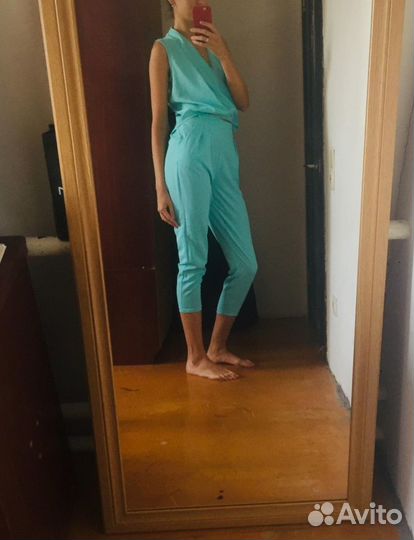 Комбинезон женский брючный 42