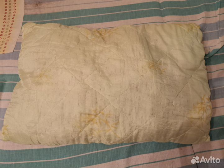 Подушки б/у с наволочками