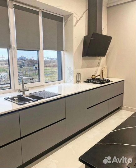 Кухонный гарнитур с островом на заказ