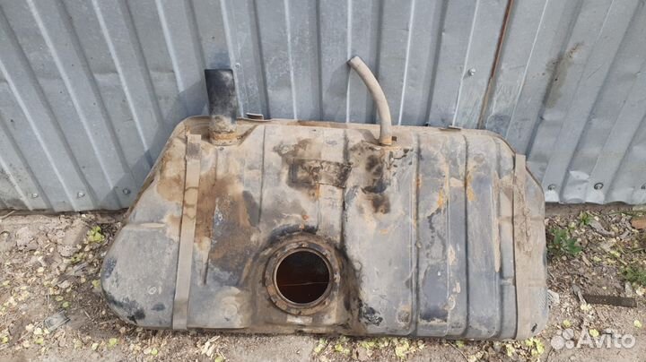 Топливный бак