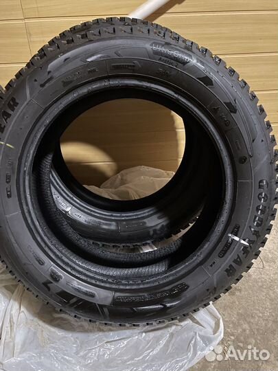Goodyear UltraGrip Arctic 2 225/60 R18