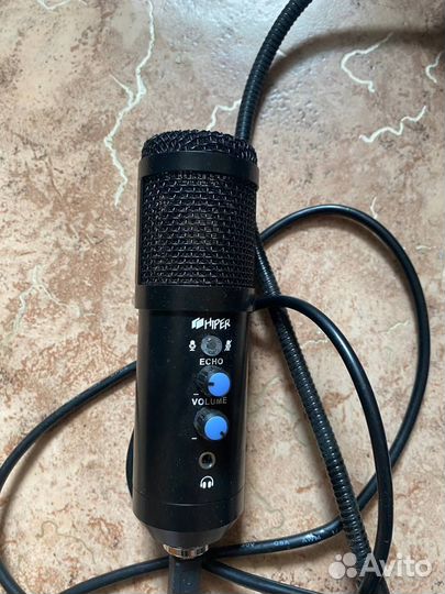 Микрофон Hiper Broadcast H-M003