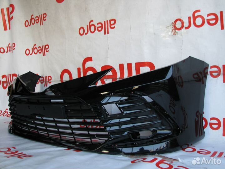 Toyota Camry V70 Бампер передний 2020+