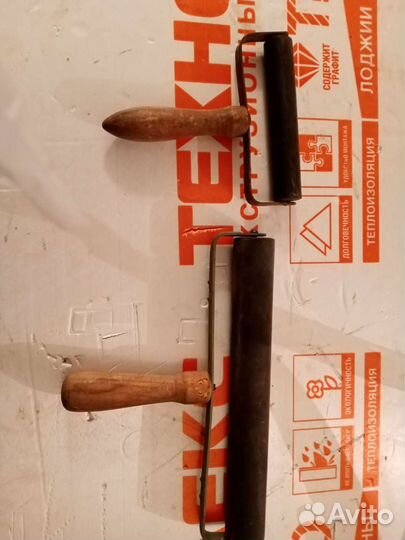 Красная лампа и валик фотодело