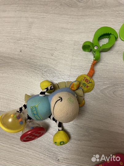 Подвеска и мобиль на коляску и кроватку