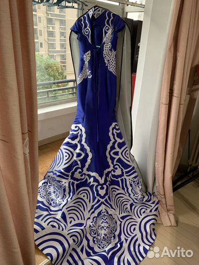 Платье женское