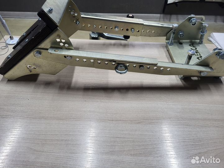 Упор для лодочного мотора