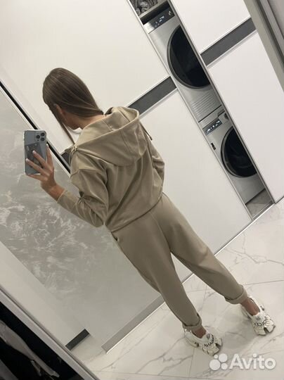 Спортивный костюм