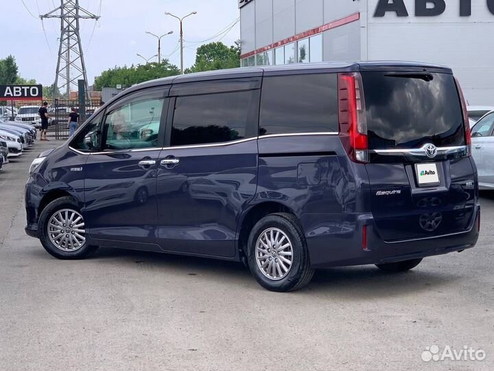 Toyota Esquire 1.8 CVT, 2015, 97 000 км